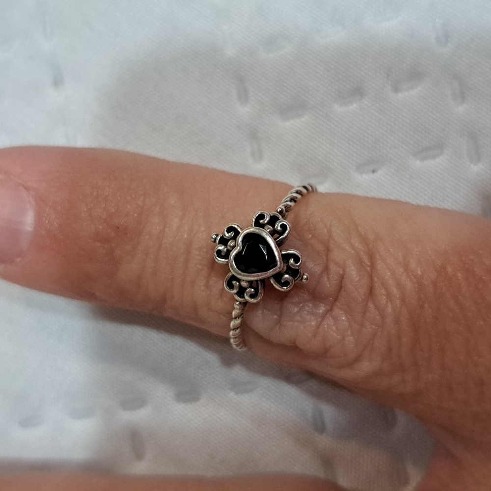 NEW 925 Sterling Heart/Cross Ring Fine Jewelry Black Stone Size 6 Boutique